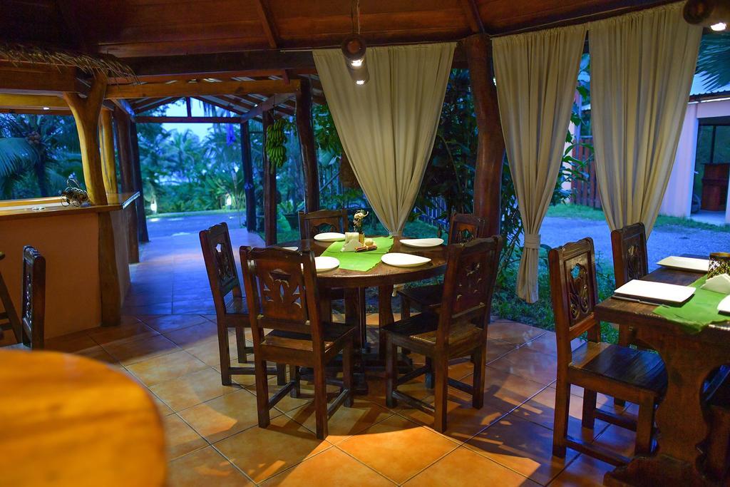Hotel Caribbean Coconut カウイータ エクステリア 写真